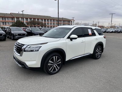 2024 Nissan Pathfinder Platinum