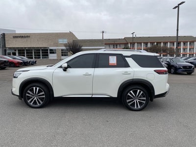 2024 Nissan Pathfinder Platinum