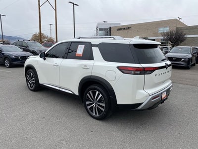 2024 Nissan Pathfinder Platinum