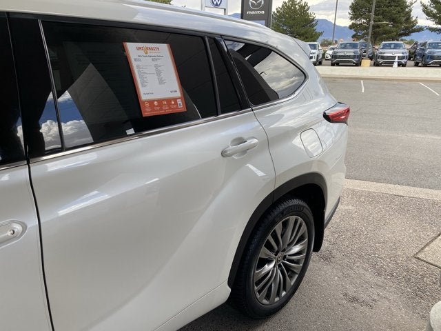 2021 Toyota Highlander Platinum