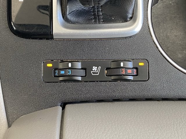 2016 Toyota Highlander Limited Platinum V6