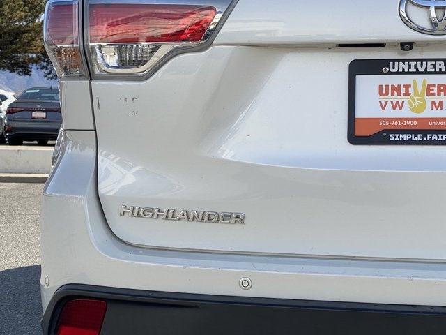 2016 Toyota Highlander Limited Platinum V6