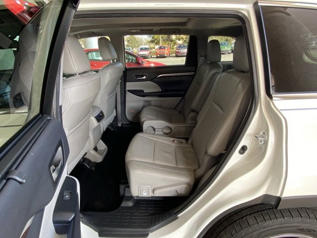 2016 Toyota Highlander Limited Platinum V6
