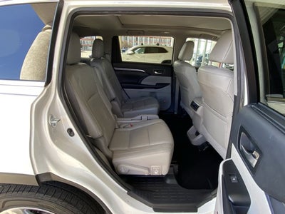 2016 Toyota Highlander Limited Platinum V6