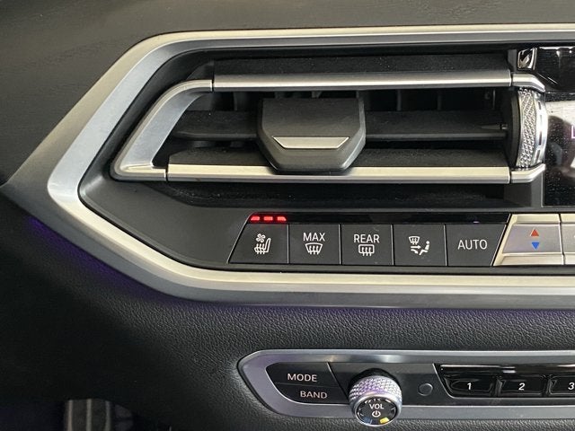 2020 BMW X7 M50i