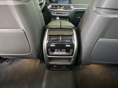 2020 BMW X7 M50i