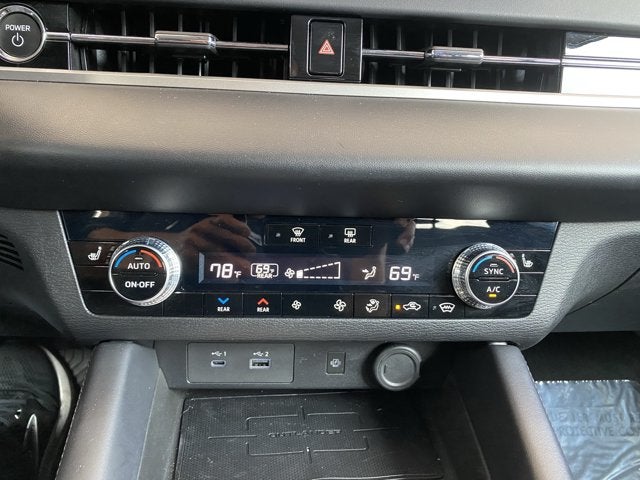 2024 Mitsubishi Outlander Plug-In Hybrid SEL