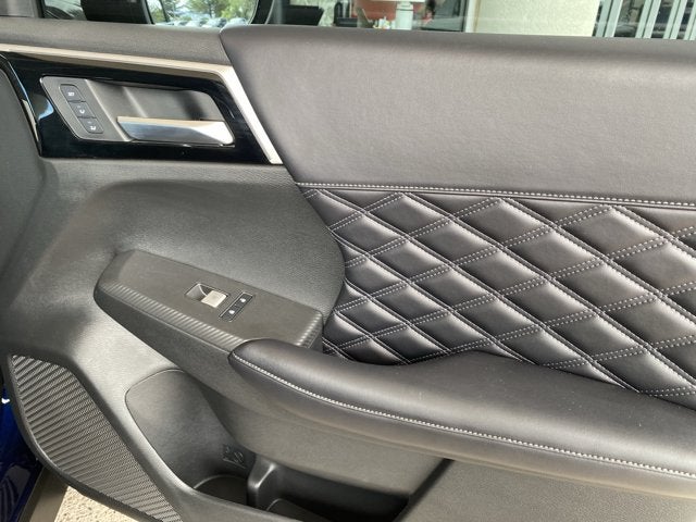 2024 Mitsubishi Outlander Plug-In Hybrid SEL