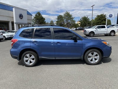 2015 Subaru Forester 2.5i