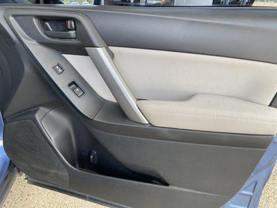 2015 Subaru Forester 2.5i