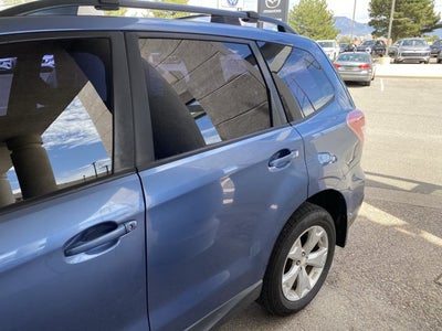 2015 Subaru Forester 2.5i