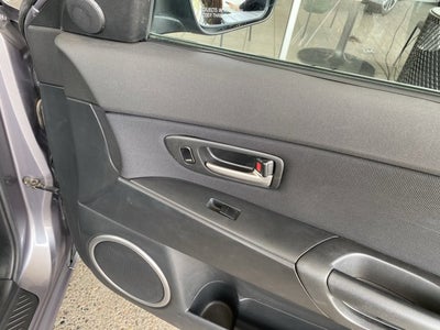 2004 Mazda Mazda3 s
