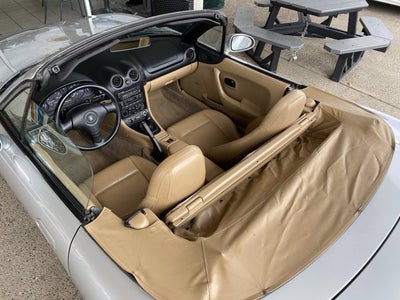 1999 Mazda Mazda MX-5 Miata Leather