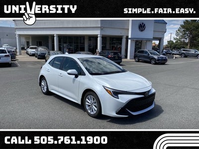 2025 Toyota Corolla Hatchback SE