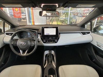 2025 Toyota Corolla Hatchback SE