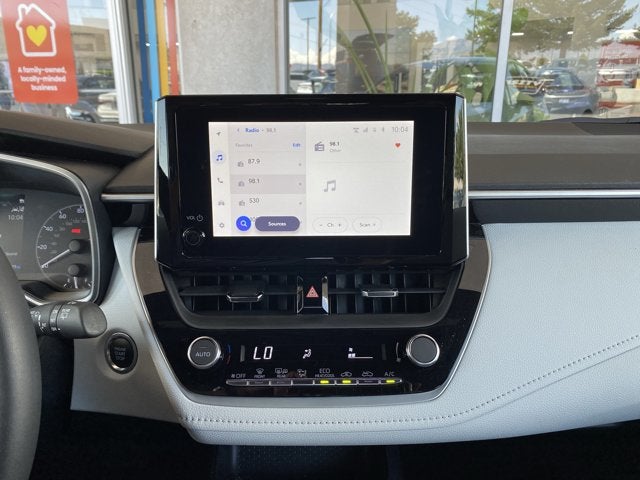 2025 Toyota Corolla Hatchback SE