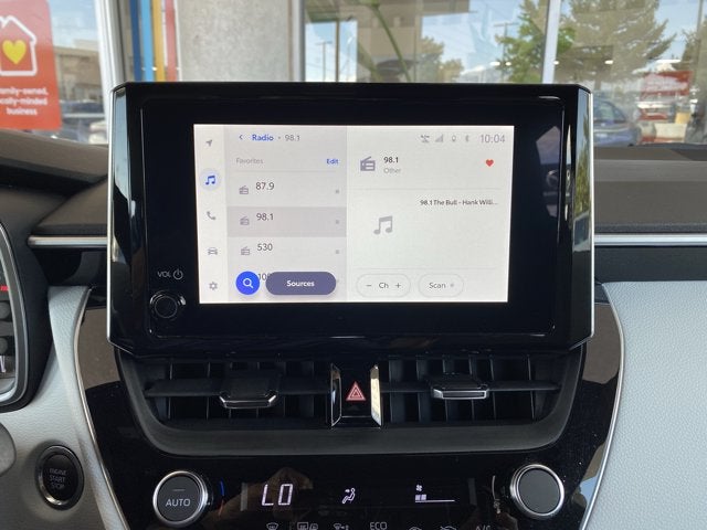 2025 Toyota Corolla Hatchback SE