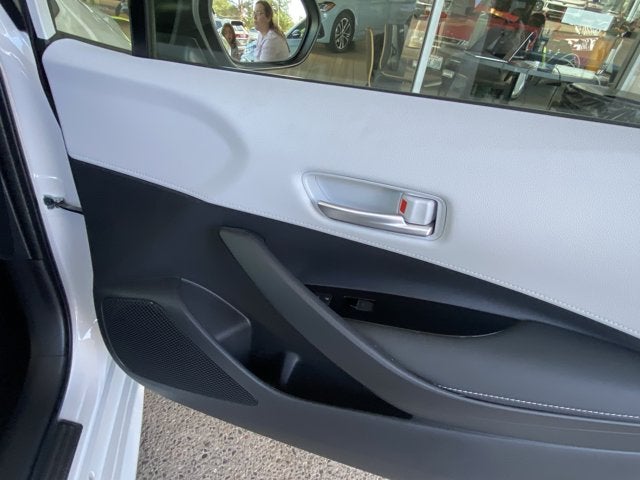 2025 Toyota Corolla Hatchback SE