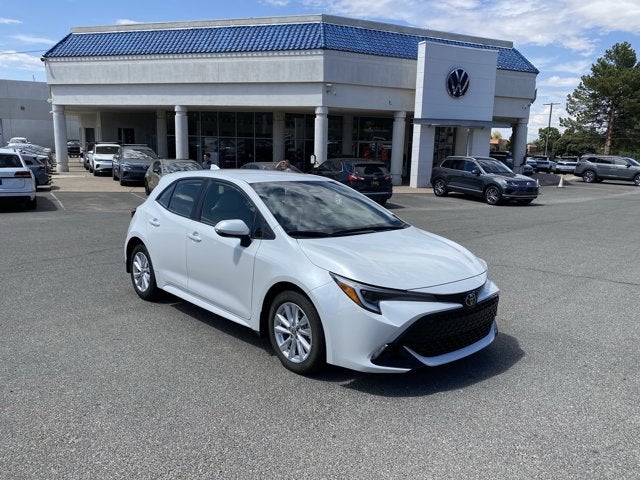 2025 Toyota Corolla Hatchback SE