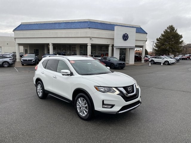 2017 Nissan Rogue SV