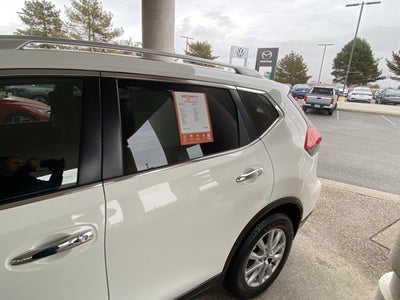 2017 Nissan Rogue SV