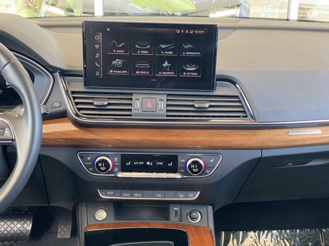 2023 Audi Q5 40 Premium Plus