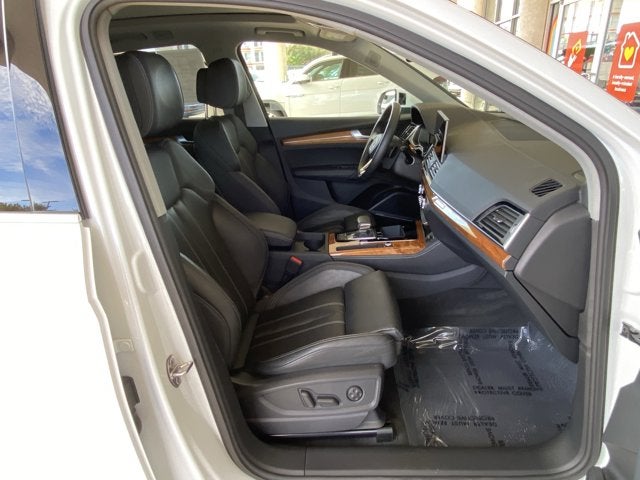 2023 Audi Q5 40 Premium Plus