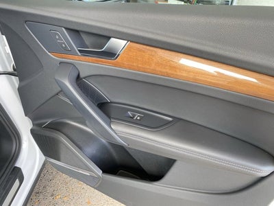 2023 Audi Q5 40 Premium Plus