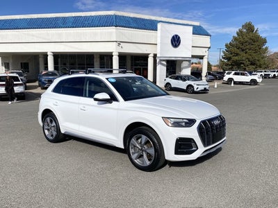 2023 Audi Q5 40 Premium Plus