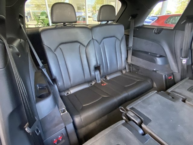 2019 Audi Q7 55 SE Premium Plus