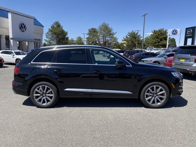 2019 Audi Q7 55 SE Premium Plus
