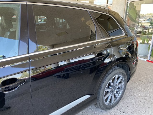 2019 Audi Q7 55 SE Premium Plus
