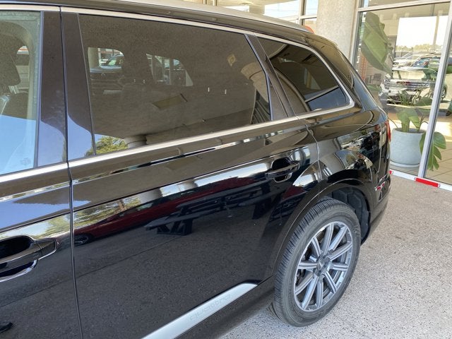 2019 Audi Q7 55 SE Premium Plus