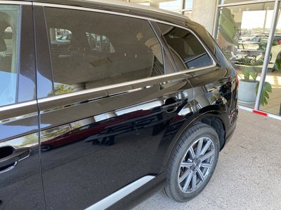 2019 Audi Q7 55 SE Premium Plus