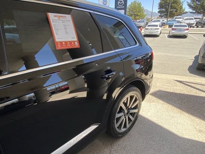 2019 Audi Q7 55 SE Premium Plus