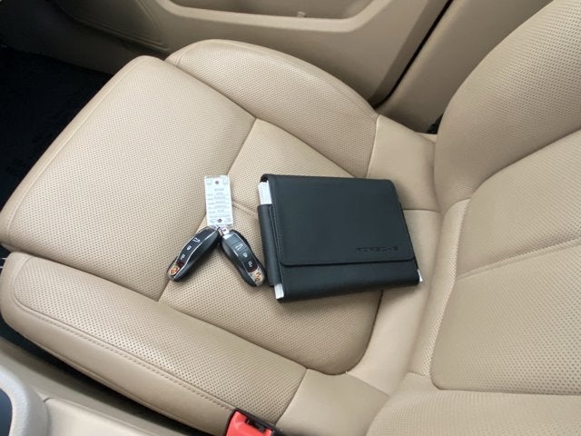 2020 Porsche Macan Base