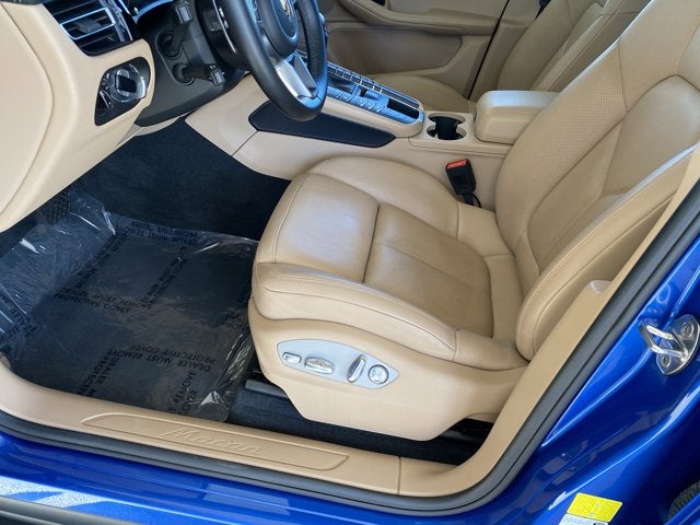 2020 Porsche Macan Base