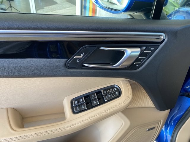 2020 Porsche Macan Base