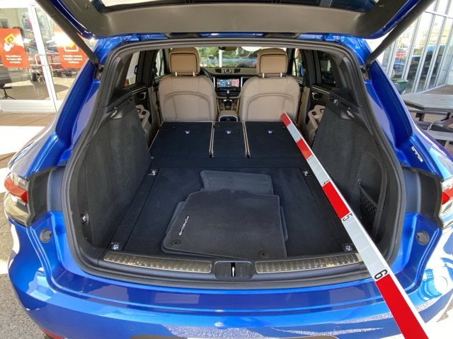 2020 Porsche Macan Base