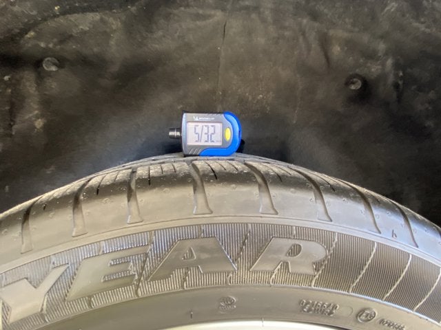 2020 Porsche Macan Base