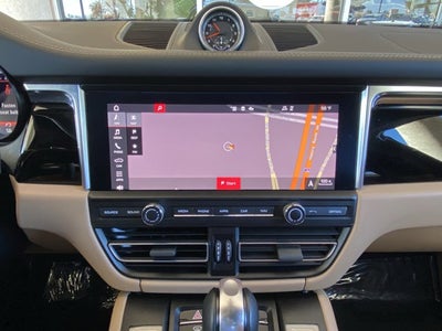 2020 Porsche Macan Base