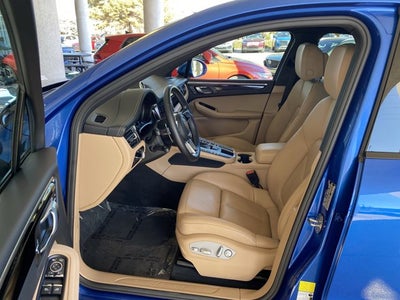 2020 Porsche Macan Base