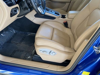 2020 Porsche Macan Base