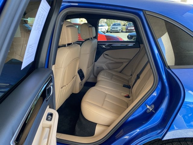 2020 Porsche Macan Base