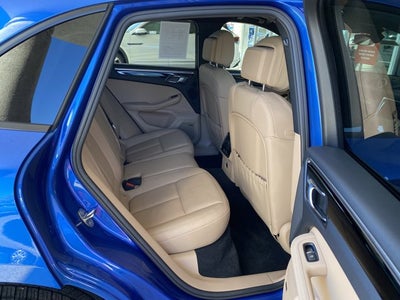 2020 Porsche Macan Base