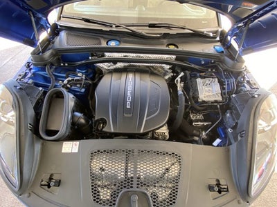 2020 Porsche Macan Base