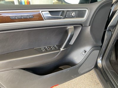 2016 Volkswagen Touareg VR6 FSI