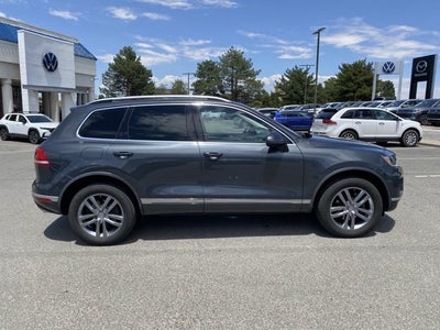 2016 Volkswagen Touareg VR6 FSI