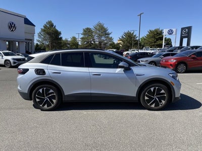 2022 Volkswagen ID.4 Pro