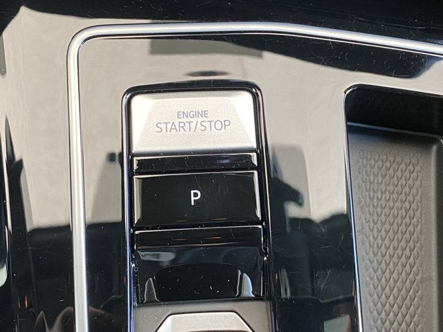 2025 Volkswagen Golf R 2.0T